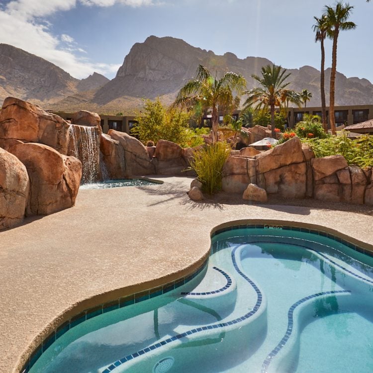 El_Conquistador_Tucson___Hot_Tub_1